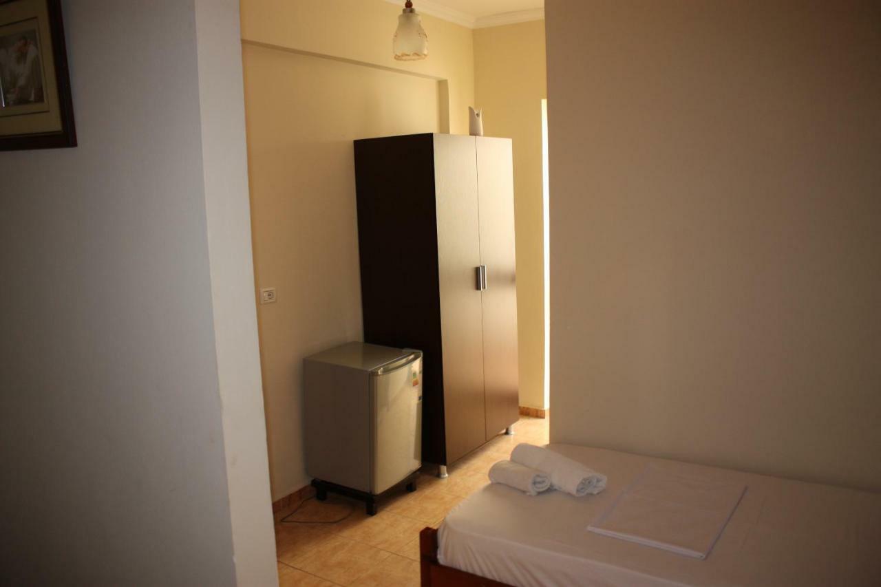Hotel Alexander Saranda Kültér fotó