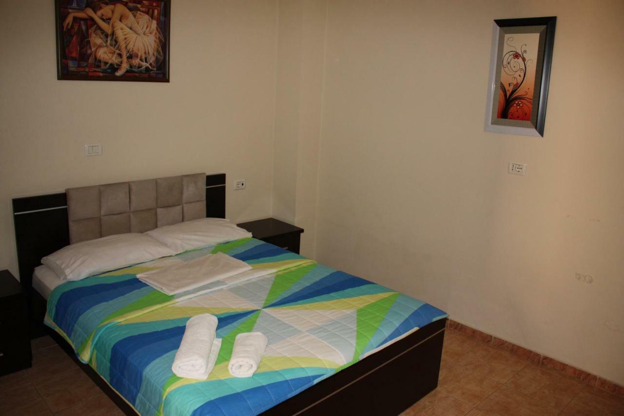 Hotel Alexander Saranda Kültér fotó