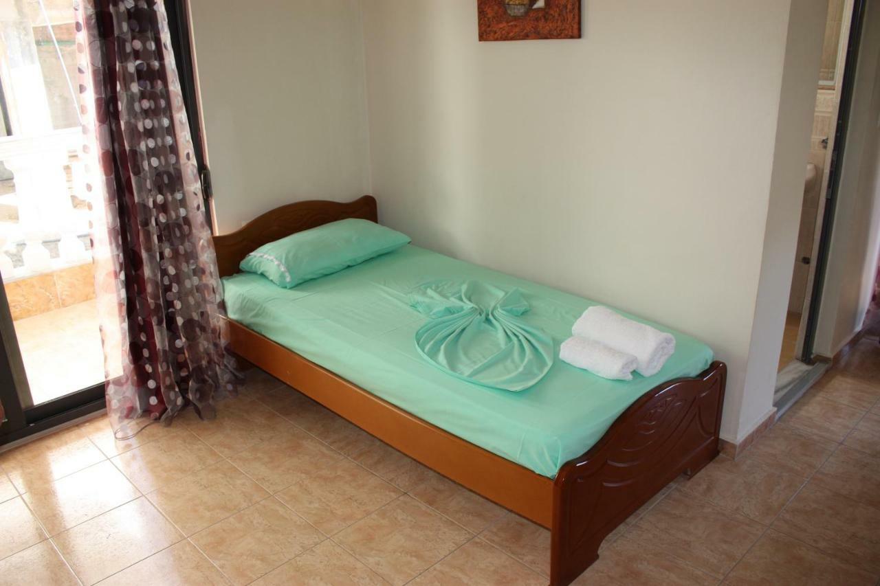 Hotel Alexander Saranda Kültér fotó