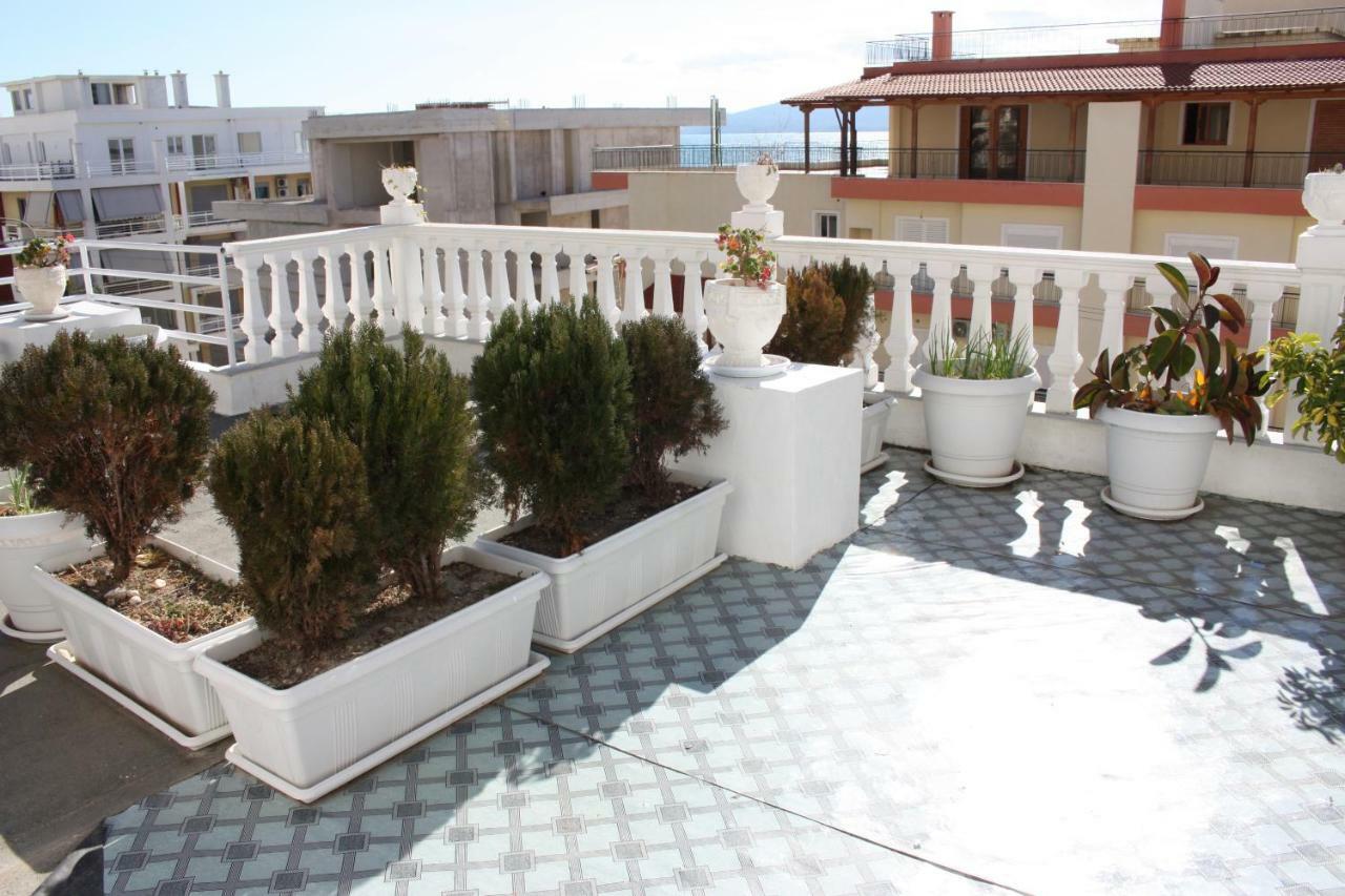 Hotel Alexander Saranda Kültér fotó